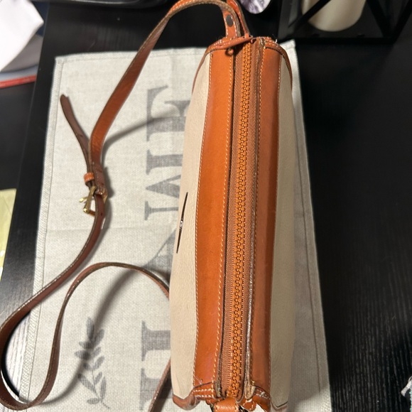 Dooney & Bourke Vintage Cream and Brown Crossbody Bag - Picture 4 of 14